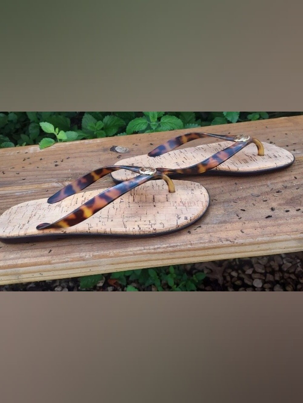 Michael Kors Tortoiseshell Flip Flops Size 6 - Picture 4 of 6